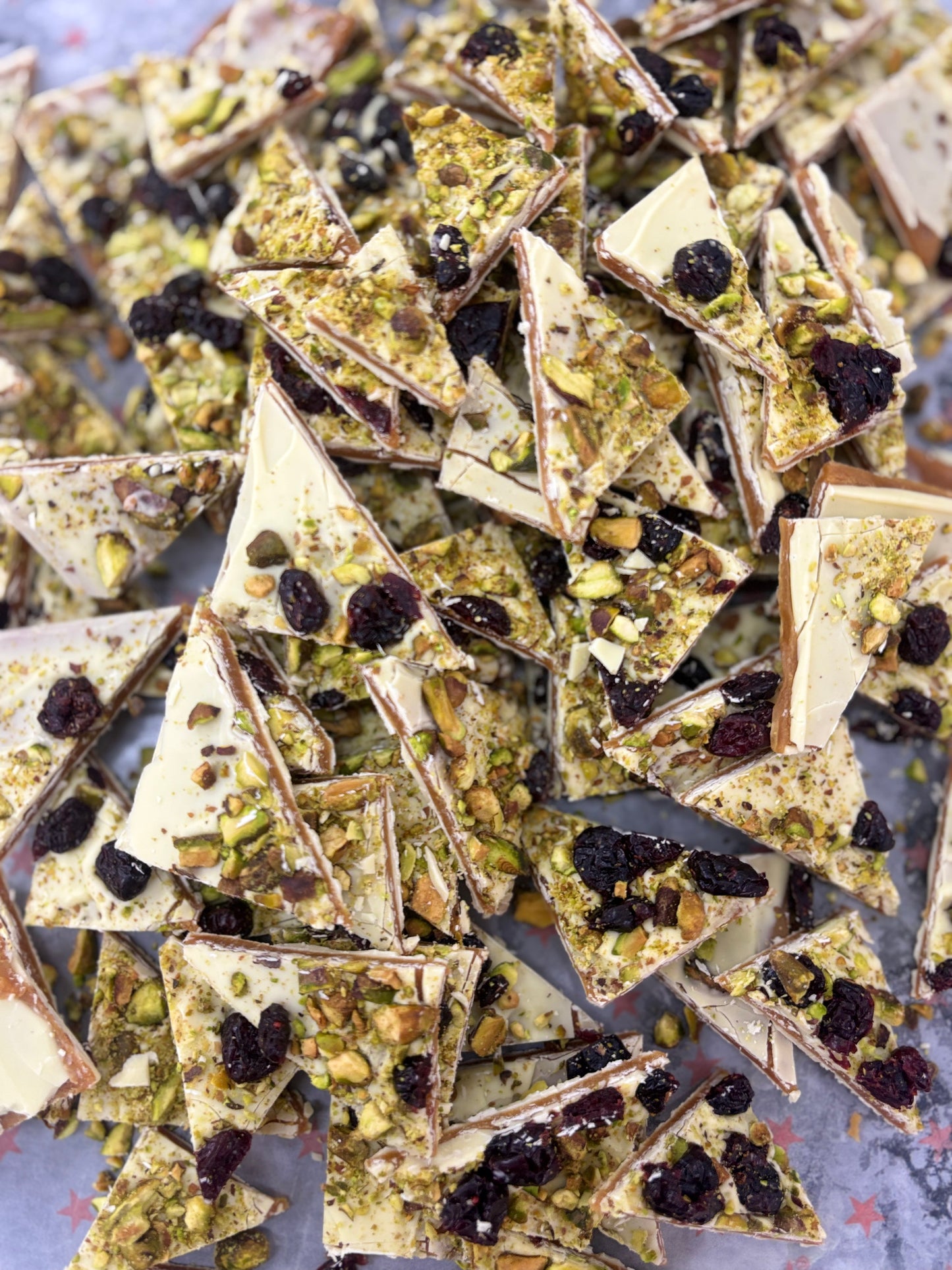 Toffe pistache y arándanos